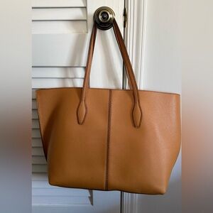 Tod's Classic Brown Leather Tote